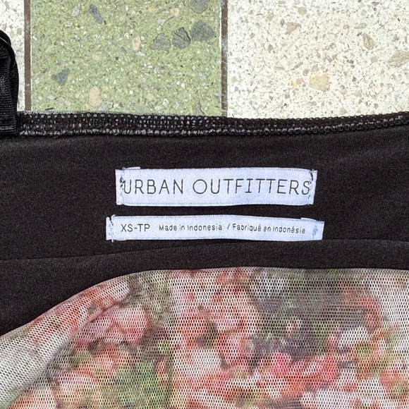 URBAN OUTFITTERS Floral Camisole - Picture 5 of 5